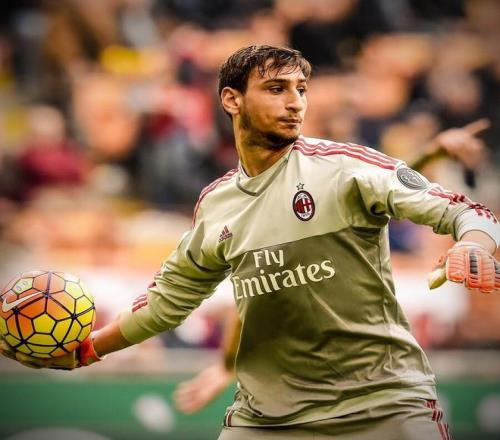 经历车祸事件后首次出场，何塞普：对未来挑战有更清晰的认识（车祸后首次露面，何塞普：对未来挑战有了更清晰的认知）