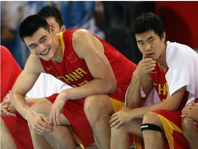 埃尔莫索：我原本很难考虑留队，多亏加斯佩里尼给我机会（埃尔莫索：差点不留队，多谢加斯佩里尼给予机会）