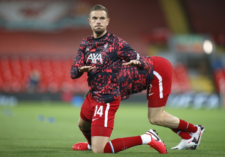 西蒙斯：在巴黎时，内马尔一直照顾我；英超就是世界第一联赛（西蒙斯称在巴黎受内马尔照顾，直言英超是世界第一联赛）