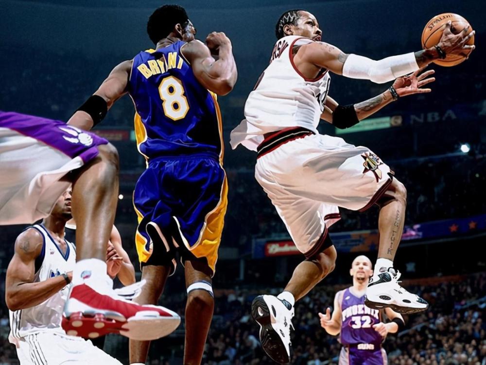 罗体：卢卡库本周末可能归队，预计意超杯半决赛踢米兰时复出（罗体：卢卡库有望本周末归队，或将在意超杯半决赛对阵米兰时复出）