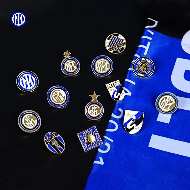 佛罗伦萨连续8场不胜，赛后哲科拿着扩音器与球迷沟通（佛罗伦萨八场不胜，哲科赛后持扩音器与球迷交流）