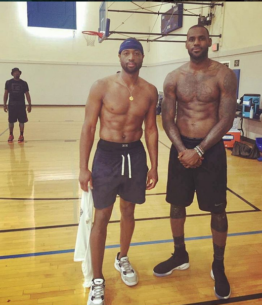 贝尔：维尼修斯和姆巴佩令人失望，他们把进攻变得复杂化了（贝尔：维尼修斯与姆巴佩令人失望，让球队进攻过于复杂）