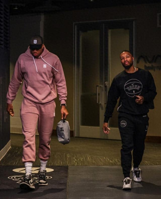 皇马青训小将获征召！18岁天才后卫冲击一线队，卡马温加伤愈归队（皇马召入青训新星：18岁后防才俊力拼一线队，卡马温加伤愈回归）