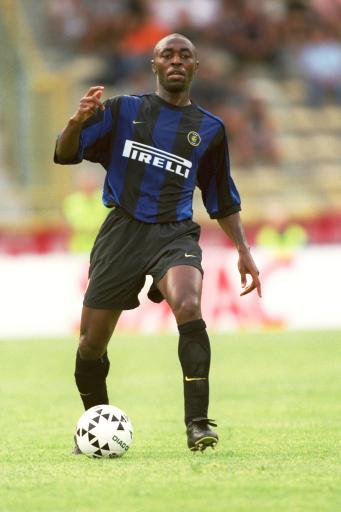 鲁比亚莱斯再谈亲吻门：我不需要向珍妮弗道歉，她当时同意了（鲁比亚莱斯再谈亲吻风波：称不必向珍妮弗道歉，当时已获其同意）