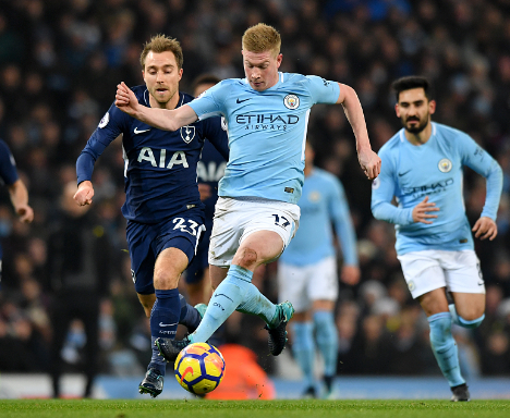 伤愈回归，三笘薰重返球场进行单独训练（三笘薰伤愈复出 重返球场展开个人训练）