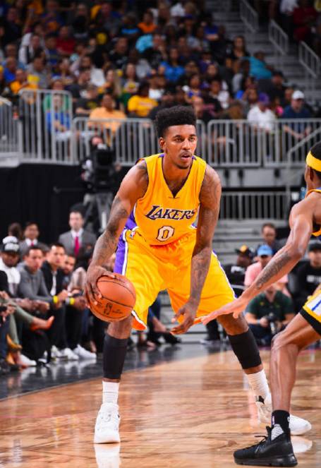 2025中超最佳阵容：蓉城4人入选，法比奥等8名外援在列（2025中超最佳阵容出炉：蓉城4将上榜，法比奥领衔8名外援入选）