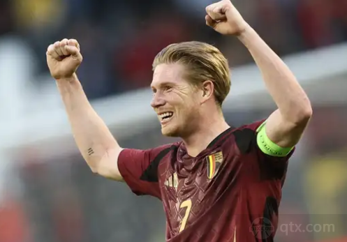 TA：萨拉赫类似C罗曼联最后时光，巨星都难接受地位被削弱（TA：萨拉赫处境仿C罗曼联末期，巨星普遍难以接受地位下滑）