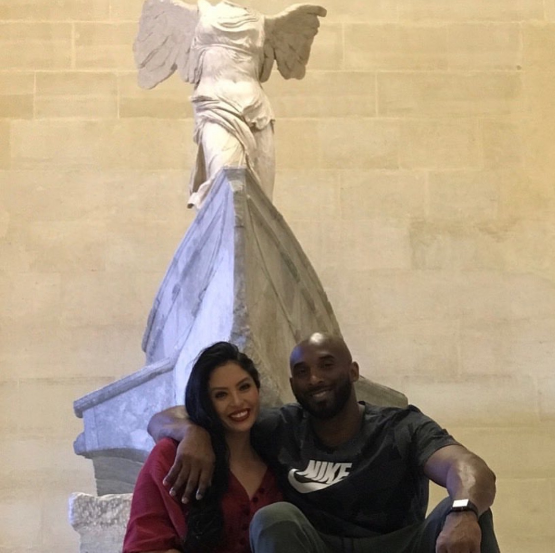 普利希奇：魔笛确实送了手机；看年轻队友表演会让我尬穿地心（普利希奇：魔笛真的送手机；看小队友才艺我恨不得钻地缝）